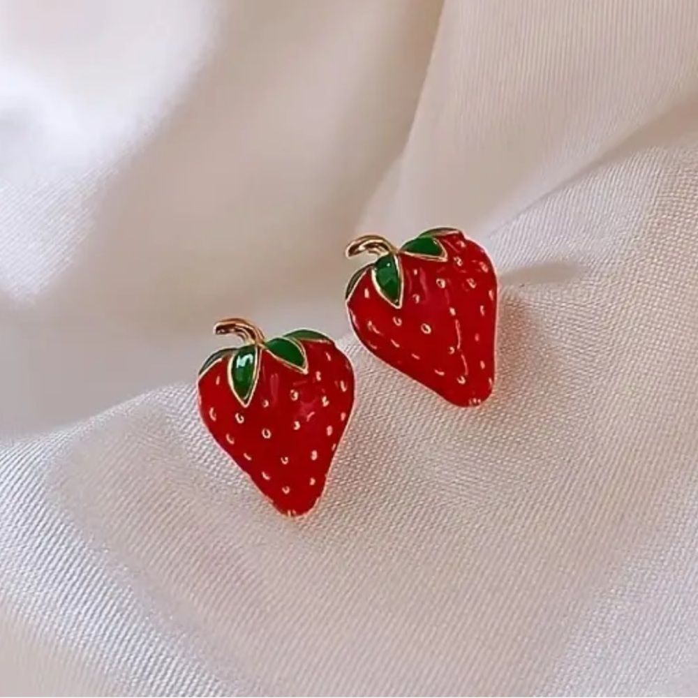 Strawberry studs post earrings Cute fruit gift girls adult red gold New